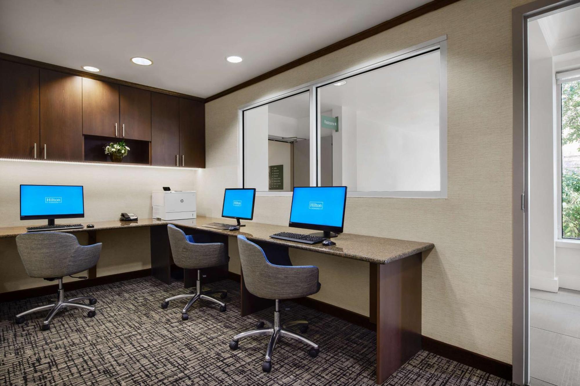 Hilton Garden Denver South Park Meadows Area Hotel