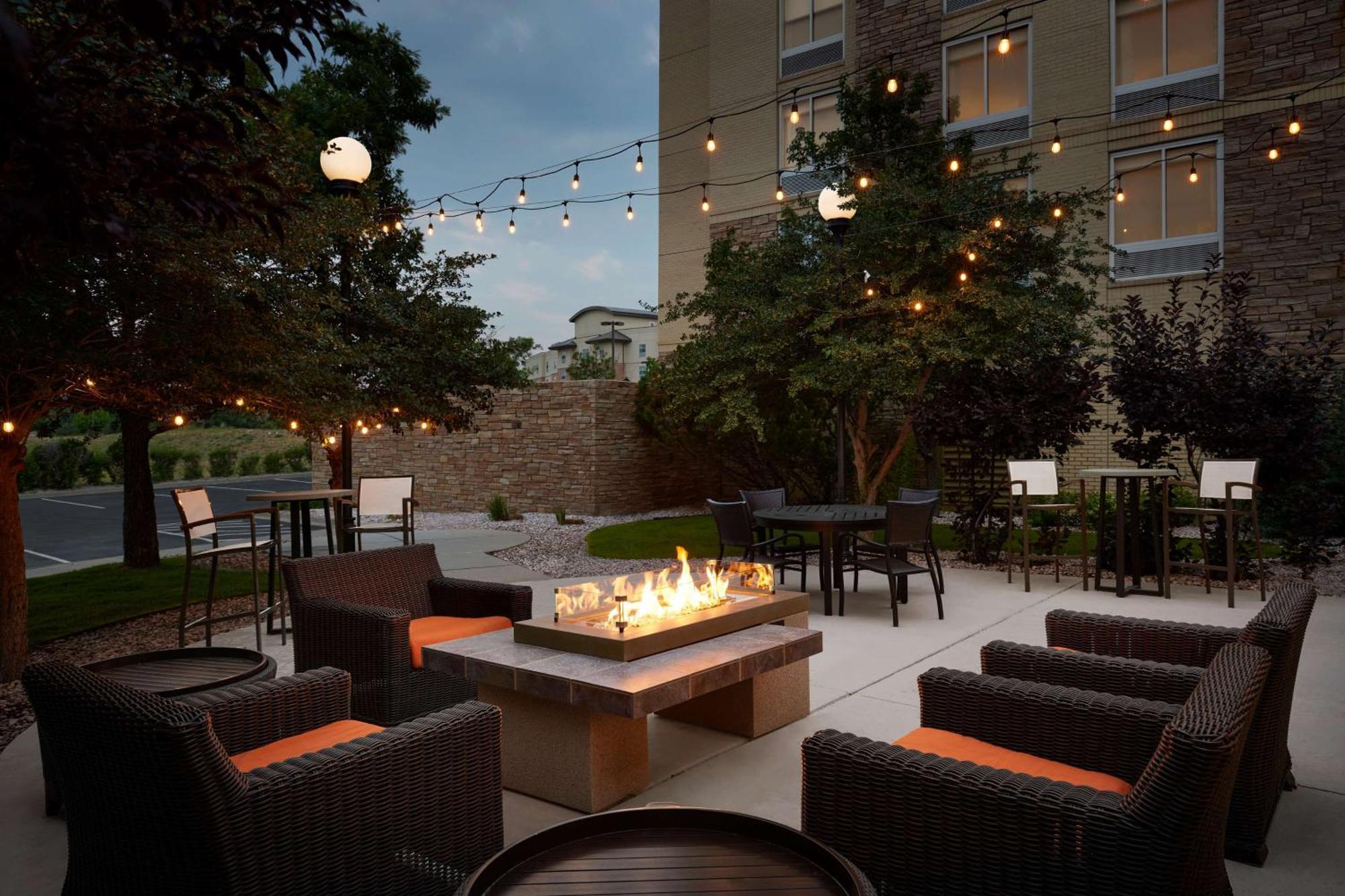Hilton Garden Denver South Park Meadows Area